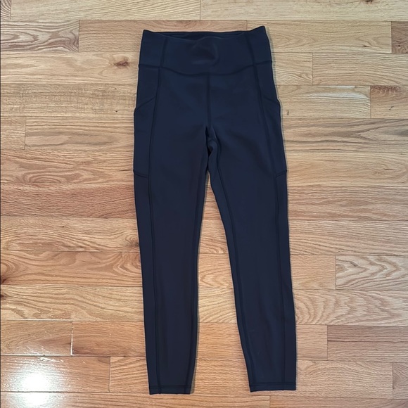 Lululemon wunder train Black High-Waisted Leggings with pockets - Picture 1 of 3